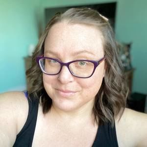 Meet your Posher, Tia